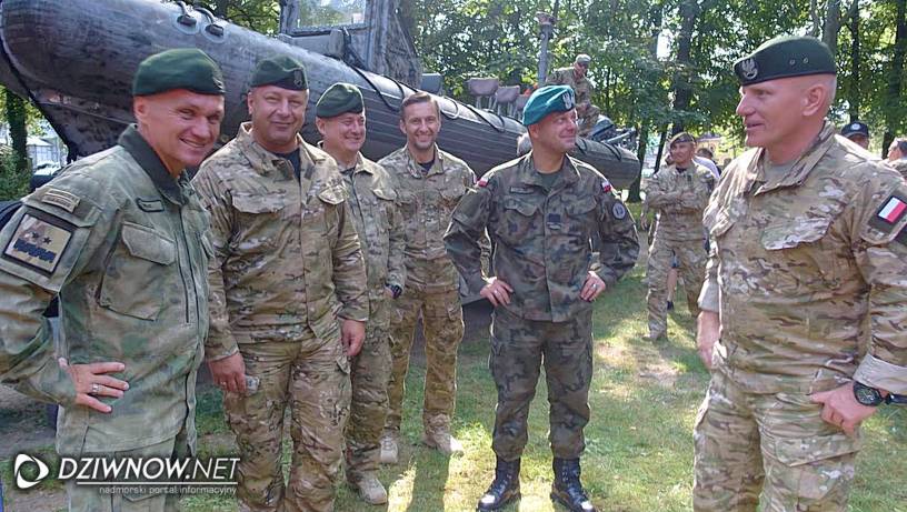 5 generałów przyjechało do Dziwnowa na Festyn Komandosa